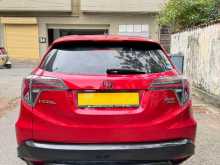 https://riyasewana.com/uploads/honda-vezel-182323374193.jpg