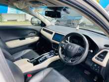 https://riyasewana.com/uploads/honda-vezel-19104106345.jpg
