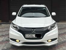 https://riyasewana.com/uploads/honda-vezel-1923011724302.jpg