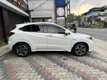 https://riyasewana.com/uploads/honda-vezel-1923011724451.jpg