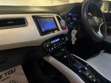 https://riyasewana.com/uploads/honda-vezel-1974256181.jpg