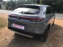 https://riyasewana.com/uploads/honda-vezel-199002922123.jpg