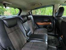 https://riyasewana.com/uploads/honda-vezel-201005266656.jpg