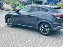 https://riyasewana.com/uploads/honda-vezel-2010453422883.jpg