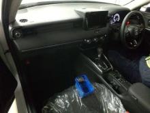 https://riyasewana.com/uploads/honda-vezel-201125216685.jpg