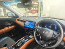 https://riyasewana.com/uploads/honda-vezel-2012-168295212093.jpg