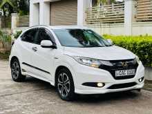 https://riyasewana.com/uploads/honda-vezel-201204354382.jpg