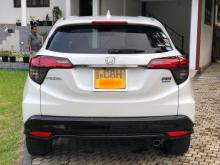 https://riyasewana.com/uploads/honda-vezel-2013461317745.jpg