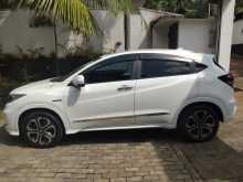 https://riyasewana.com/uploads/honda-vezel-2014-109591012834.jpg