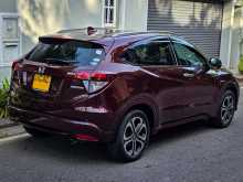 https://riyasewana.com/uploads/honda-vezel-2014-1114071712472.jpg