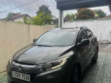 https://riyasewana.com/uploads/honda-vezel-2014-1118344422122.jpg