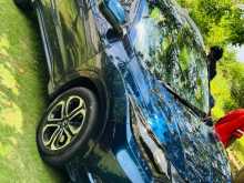 https://riyasewana.com/uploads/honda-vezel-2014-1319201512582.jpg