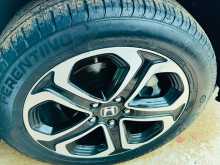 https://riyasewana.com/uploads/honda-vezel-2014-1319524112824.jpg