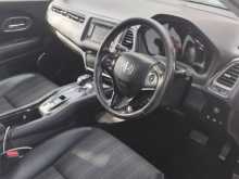 https://riyasewana.com/uploads/honda-vezel-2014-1417252812633.jpg