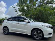 https://riyasewana.com/uploads/honda-vezel-2014-1513303212873.jpg