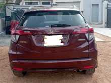 https://riyasewana.com/uploads/honda-vezel-2014-157581513002.jpg