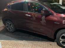 https://riyasewana.com/uploads/honda-vezel-2014-1619092712412.jpg