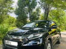 https://riyasewana.com/uploads/honda-vezel-2014-1813363112352.jpg