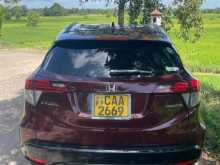 https://riyasewana.com/uploads/honda-vezel-2014-188305212543.jpg