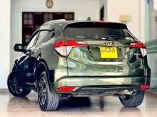 https://riyasewana.com/uploads/honda-vezel-2014-1910513112382.jpg