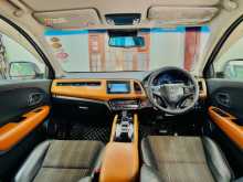 https://riyasewana.com/uploads/honda-vezel-2014-1910513112823.jpg