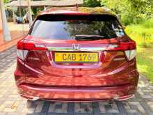 https://riyasewana.com/uploads/honda-vezel-2014-198461412134.jpg
