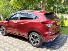 https://riyasewana.com/uploads/honda-vezel-2014-198461412163.jpg