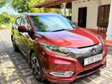 https://riyasewana.com/uploads/honda-vezel-2014-198461412432.jpg