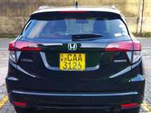 https://riyasewana.com/uploads/honda-vezel-2014-209481512642.jpg