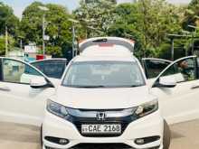 https://riyasewana.com/uploads/honda-vezel-2014-2119394112882.jpg
