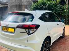https://riyasewana.com/uploads/honda-vezel-2014-220315712604.jpg