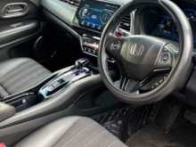 https://riyasewana.com/uploads/honda-vezel-2014-226441412484.jpg