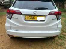 https://riyasewana.com/uploads/honda-vezel-2014-228051012562.jpg