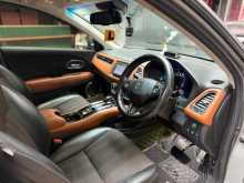 https://riyasewana.com/uploads/honda-vezel-2014-2417332612844.jpg