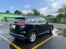 https://riyasewana.com/uploads/honda-vezel-2014-2612543712364.jpg