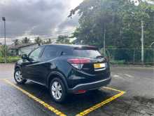https://riyasewana.com/uploads/honda-vezel-2014-2612543713003.jpg