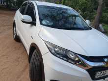 https://riyasewana.com/uploads/honda-vezel-2014-28501712311.jpg