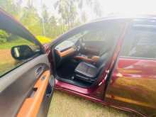 https://riyasewana.com/uploads/honda-vezel-2014-288324212813.jpg