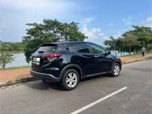https://riyasewana.com/uploads/honda-vezel-2014-2911030112233.jpg