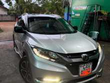 https://riyasewana.com/uploads/honda-vezel-2014-300243512572.jpg