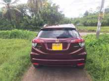 https://riyasewana.com/uploads/honda-vezel-2014-3014462212343.jpg