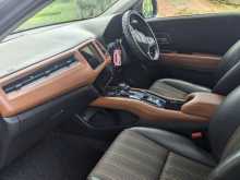 https://riyasewana.com/uploads/honda-vezel-2014-410492612852.jpg