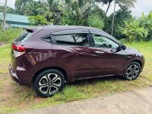 https://riyasewana.com/uploads/honda-vezel-2014-418470917945.jpg