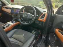 https://riyasewana.com/uploads/honda-vezel-2014-47325512213.jpg