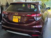 https://riyasewana.com/uploads/honda-vezel-2014-522000012323.jpg
