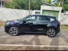 https://riyasewana.com/uploads/honda-vezel-2014-622223112524.jpg