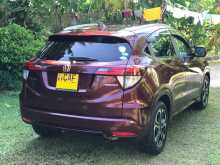 https://riyasewana.com/uploads/honda-vezel-2014-68145012412.jpg