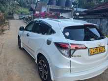 https://riyasewana.com/uploads/honda-vezel-2014-69013712152.jpg