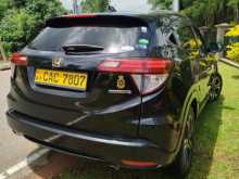 https://riyasewana.com/uploads/honda-vezel-2014-713353012134.jpg
