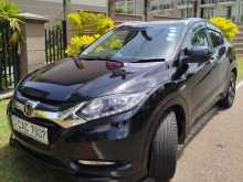 https://riyasewana.com/uploads/honda-vezel-2014-713353012542.jpg